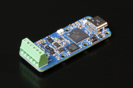 The Yocto-I2C-C with its attractive USB type C connector