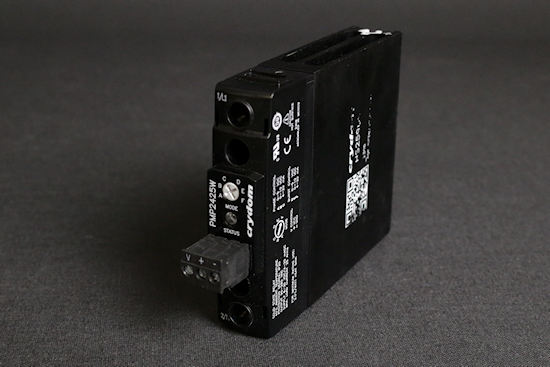 The Crydom PMP2425W with its large cooling radiator