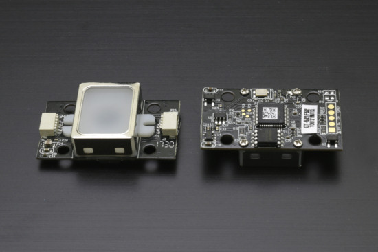 The GT-521F52 fingerprint reader, top side / bottom side