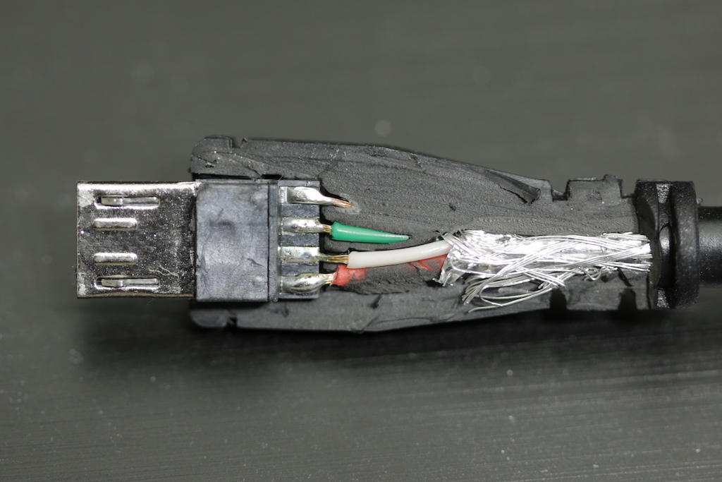 USB cables: shielding matters well...