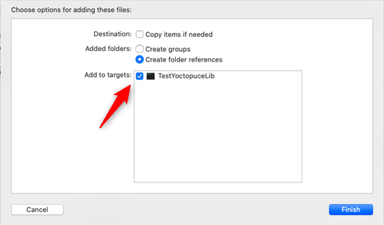 Selectionnez 'add to targets' quand Xcode import les fichiers, sinon vos fichiers ne seront pas compilés